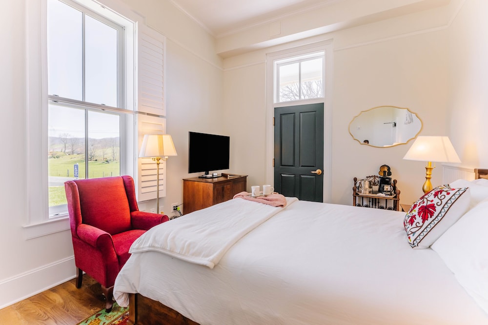 Room, 1 Queen Bed photo 3