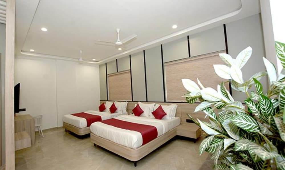Family Room photo 2