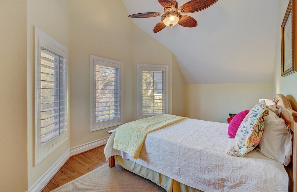 House (4 Bedrooms) photo 1