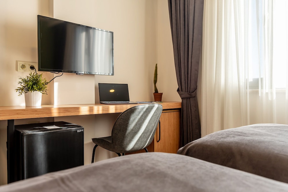 Superior Double or Twin Room photo 2