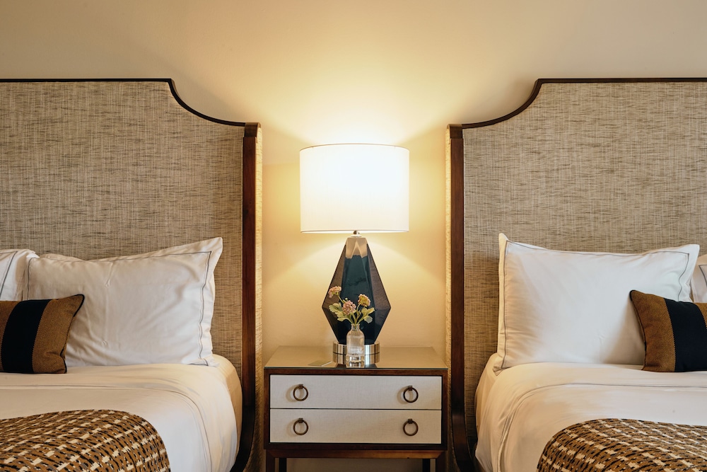Premier Room, 2 Queen Beds photo 2
