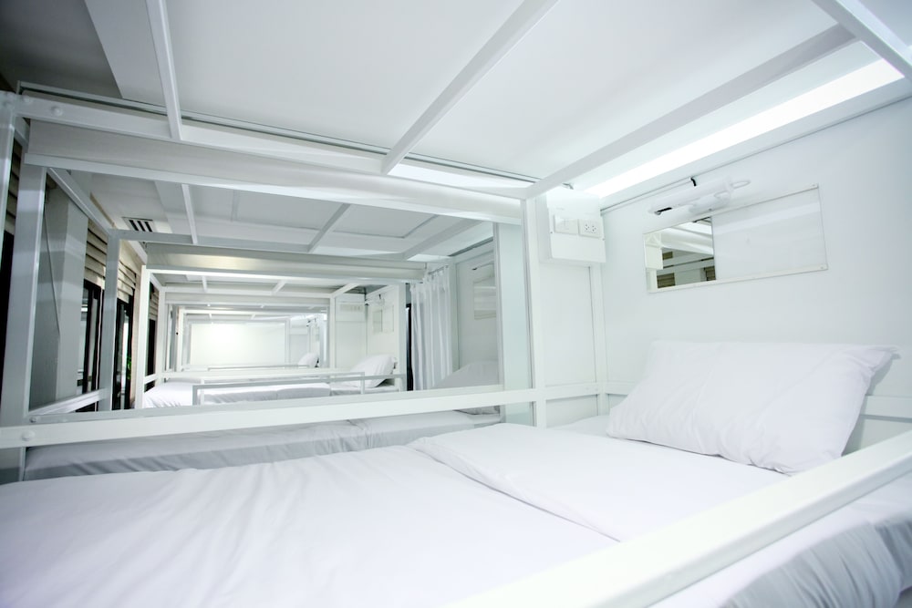 Standard NapSpace (22 Bed Mixed Dorm) photo 1