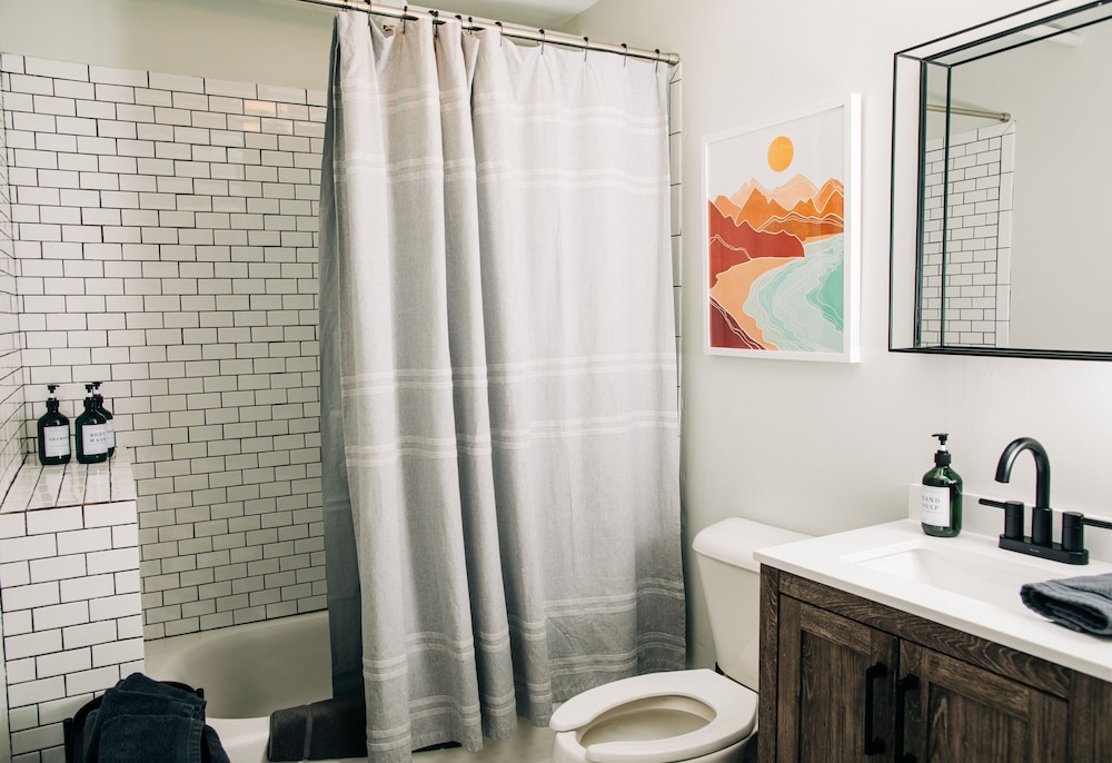 Superior Suite, 1 King Bed with Sofa bed, Kitchen, City View, photo 6