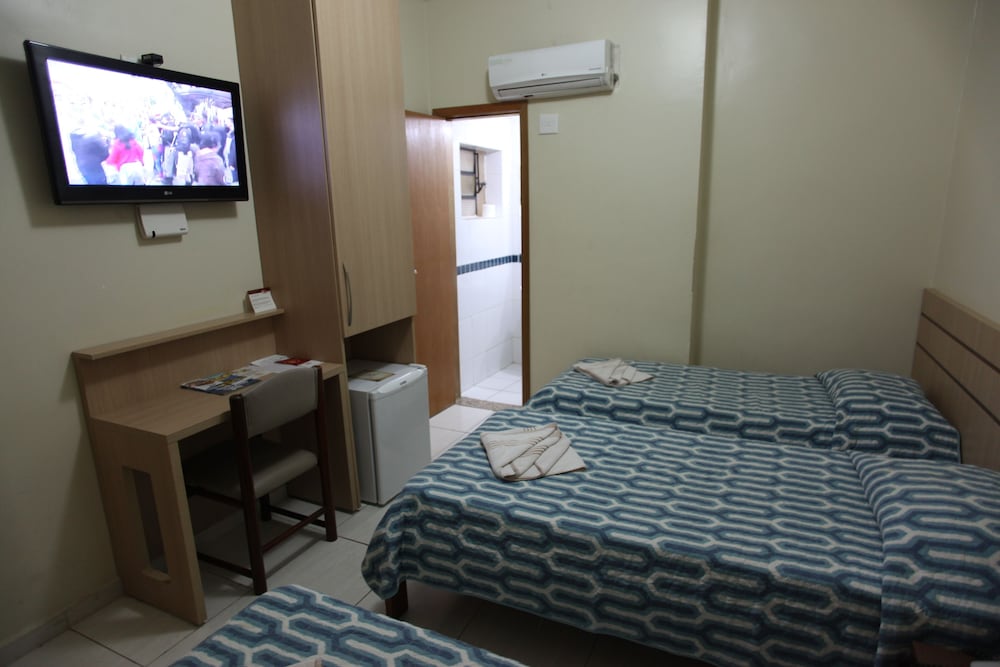 Superior Single Room, 3 Twin Beds photo 2