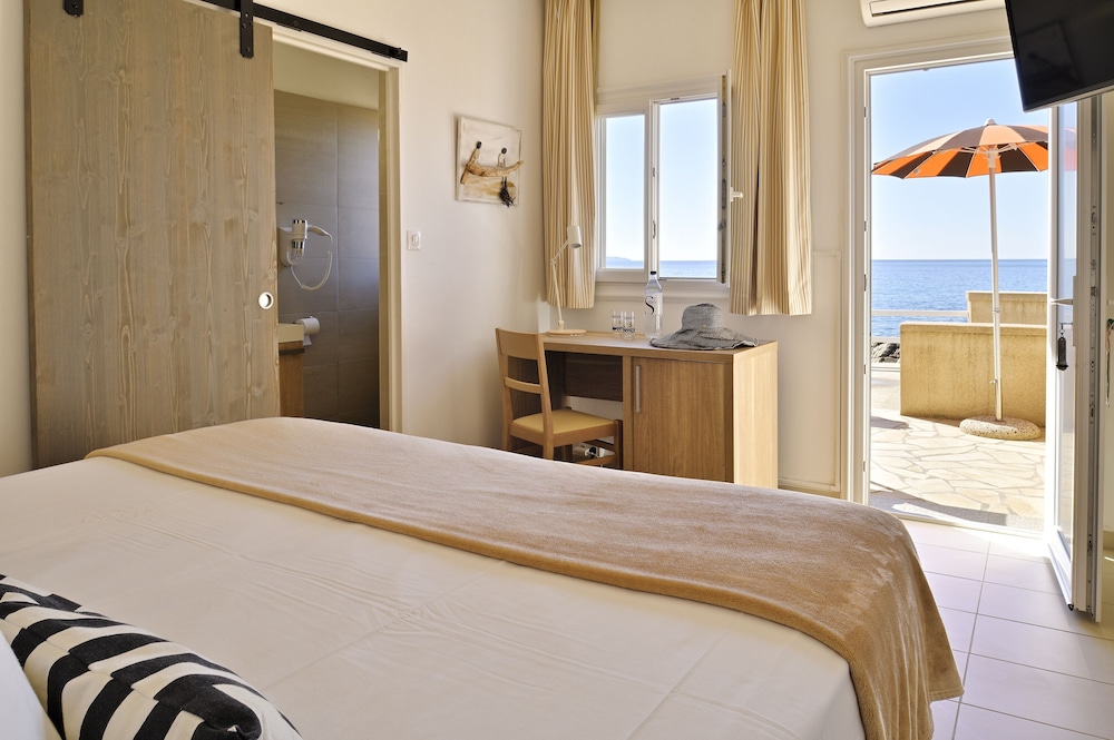 Room, Oceanfront
