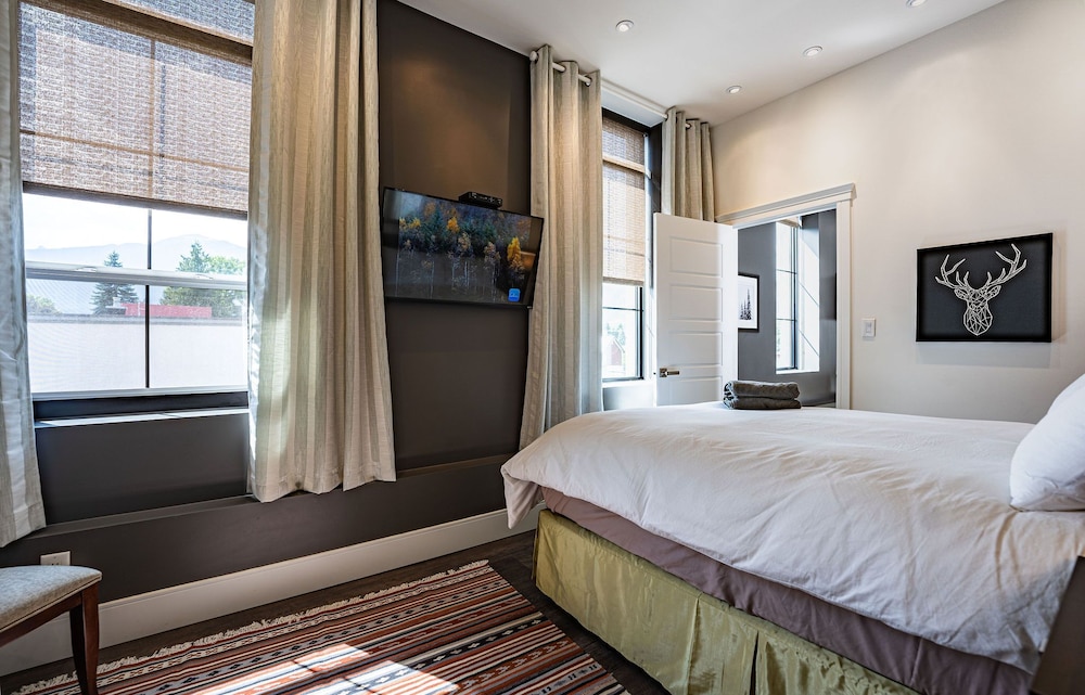 Condo photo 2