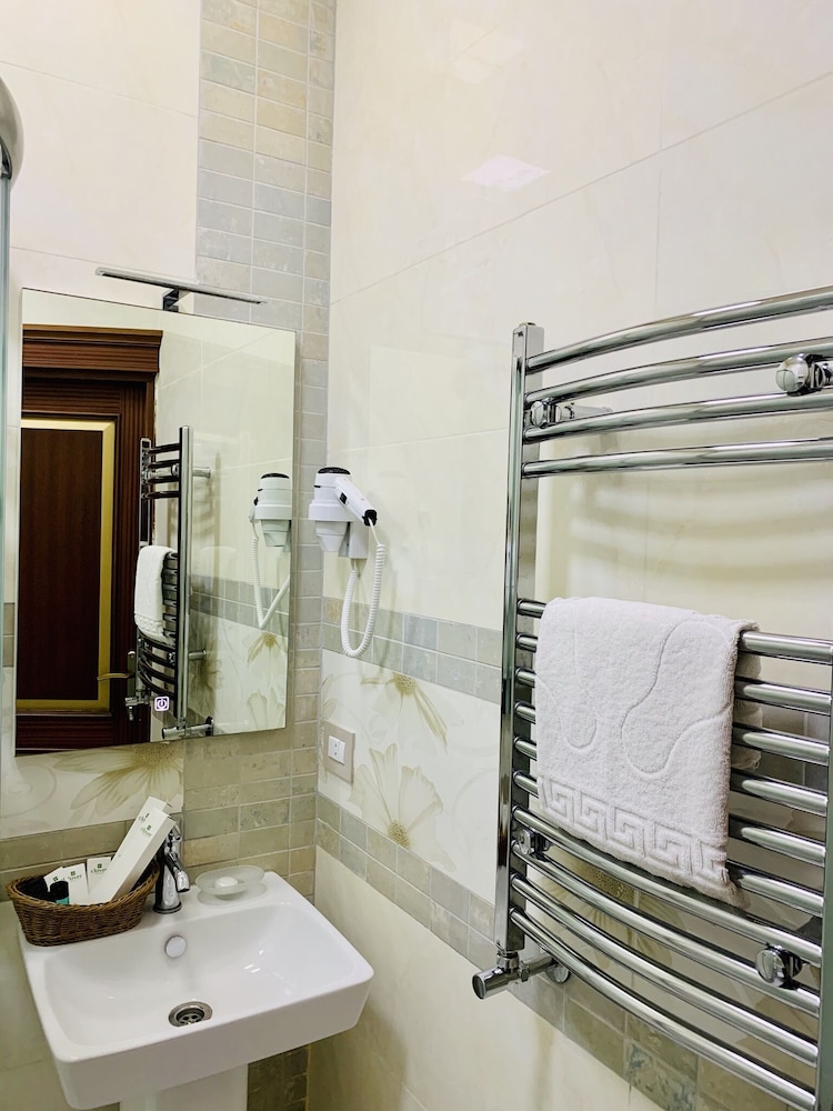 Standard Triple Room photo 2