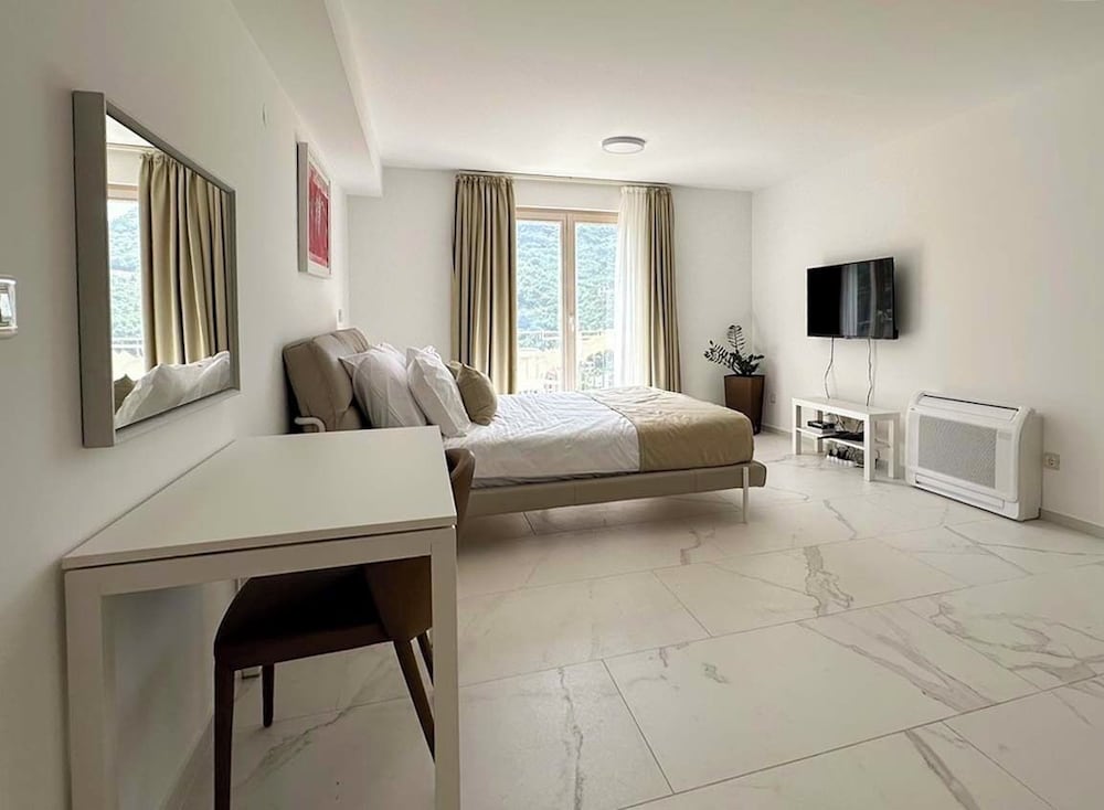 Royal Apartment photo 3