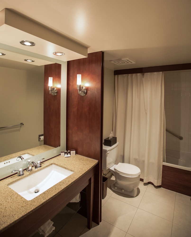 Business Room, 1 Queen Bed - Photo 3