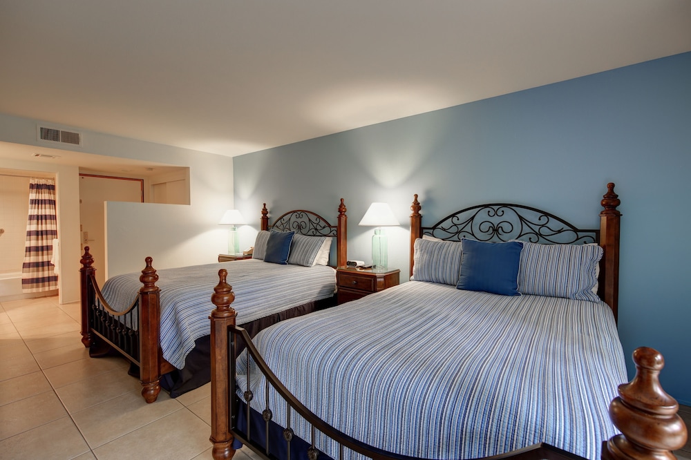 Condo, 1 Bedroom, 1 King with Sofabed, Kitchen