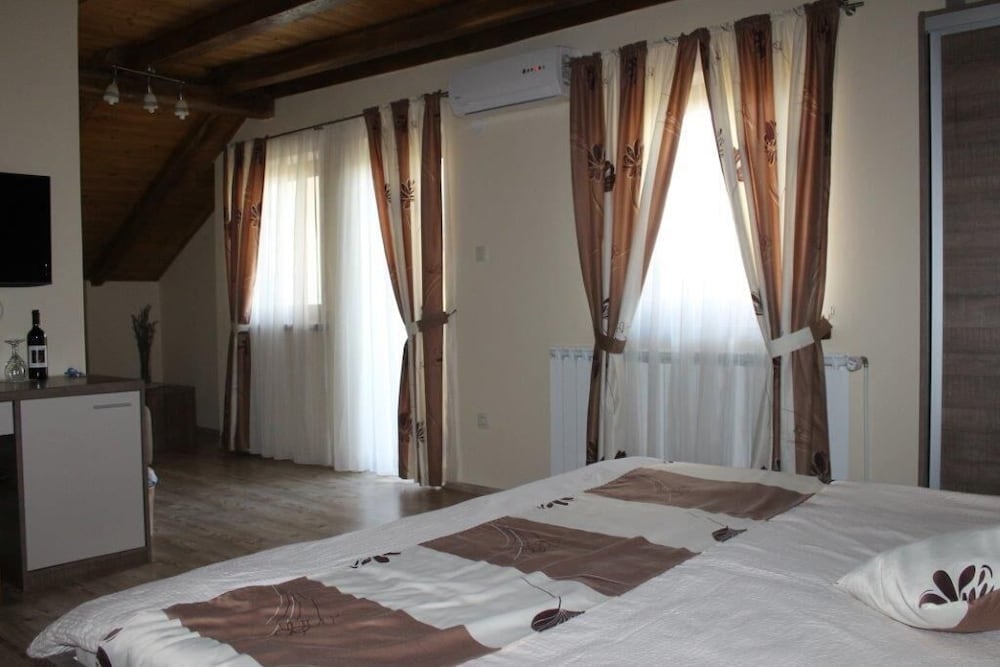 Comfort Room photo 2