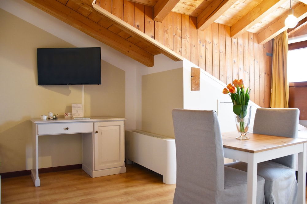 Junior Studio Suite photo 2