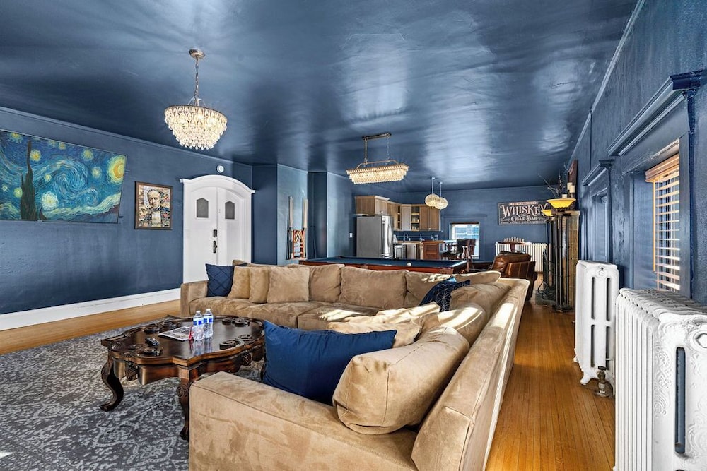 Billiards Suite photo 1