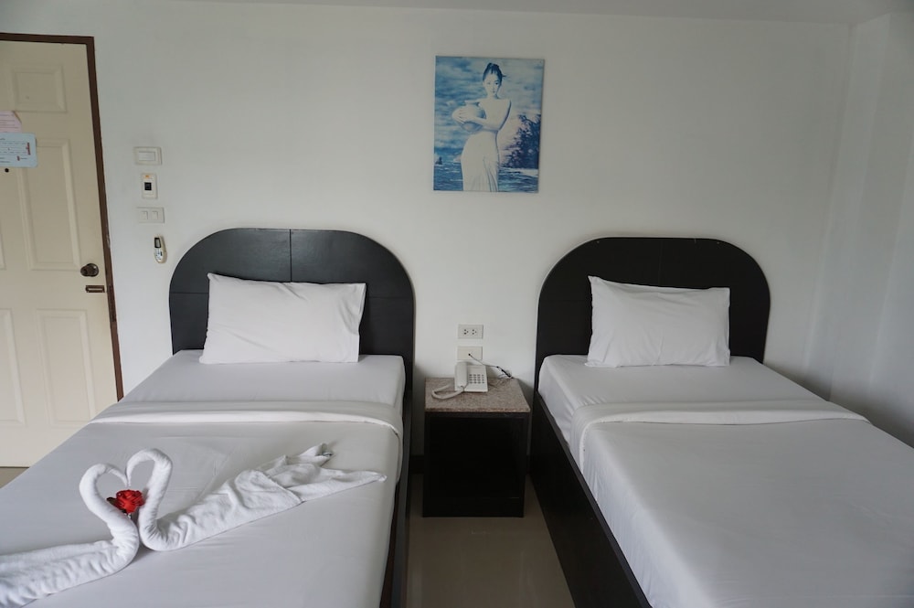 Standard Twin Room photo 2