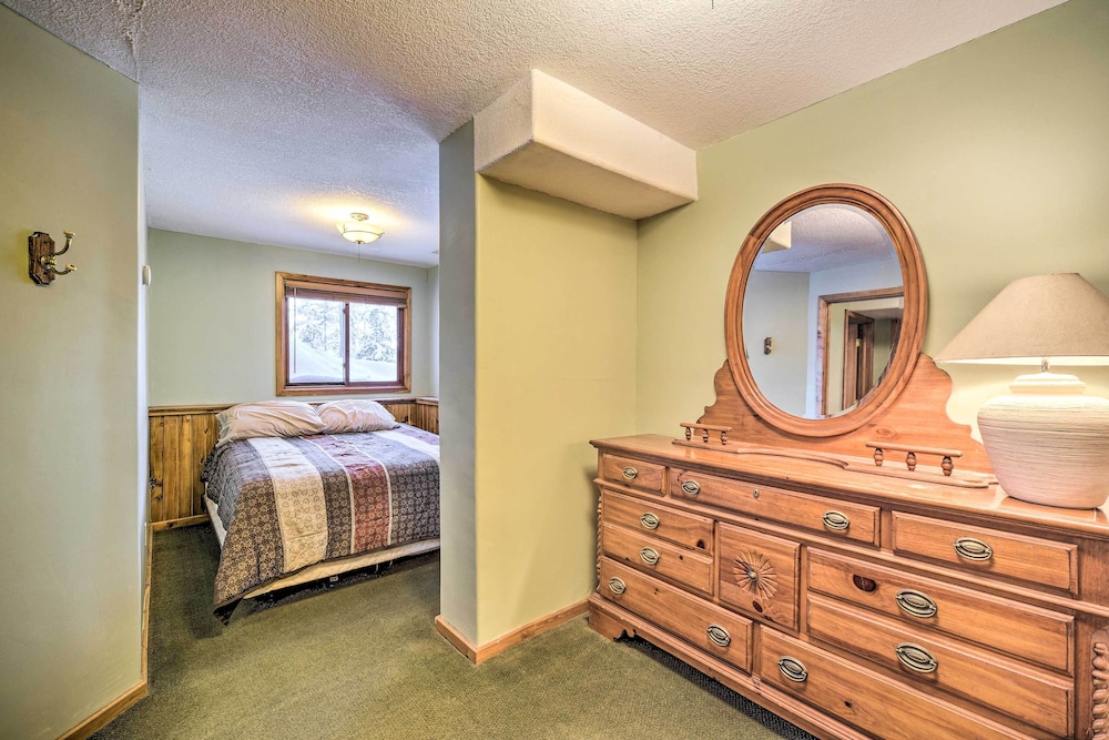 House (4 Bedrooms) photo 2