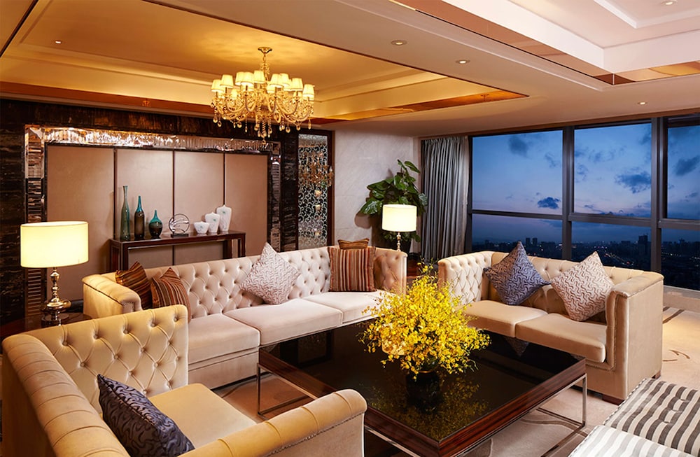 Presidential Suite photo 1