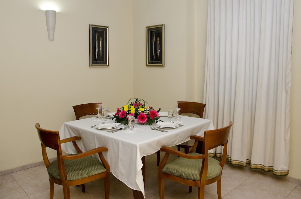 Deluxe Suite photo 3