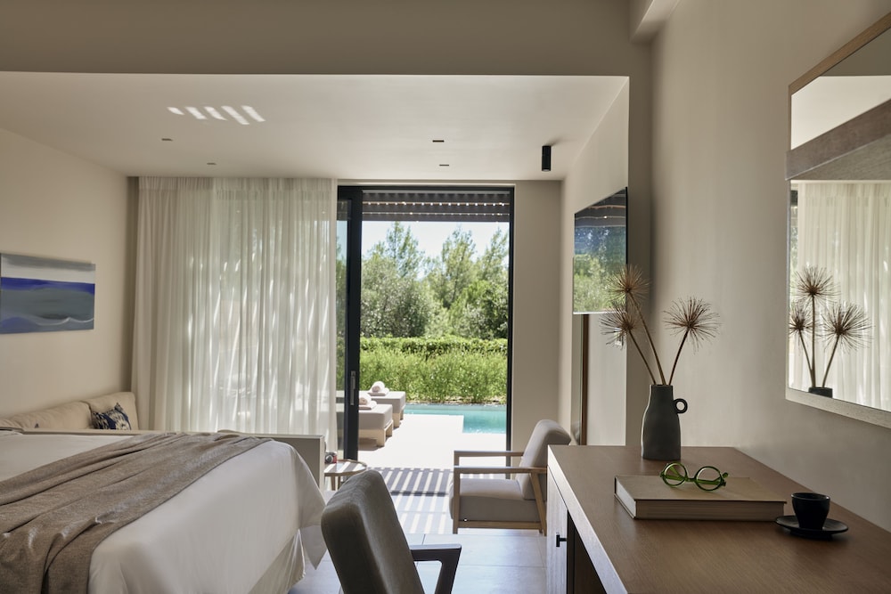 Junior Suite Forest View with Cozy Private Pool (Accessible) - Photo 9