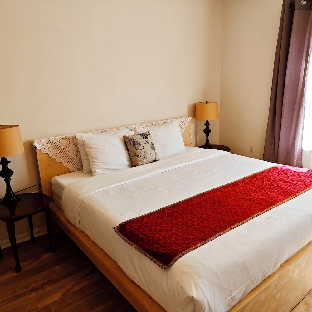 Suite, 2 Bedrooms, Courtyard View photo 2