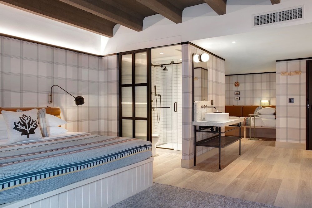 Suite photo 1