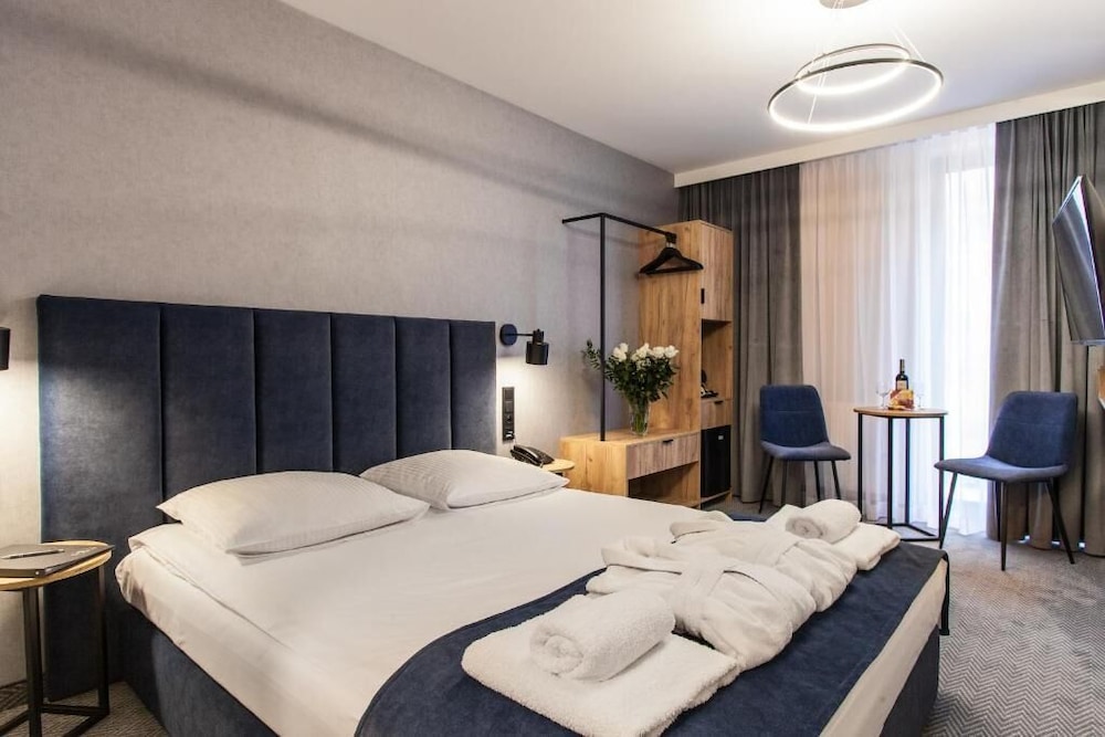 Premium Double or Twin Room - Photo 1