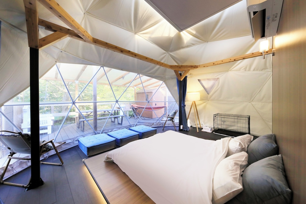 Dome Tent Riverside, Non Smoking