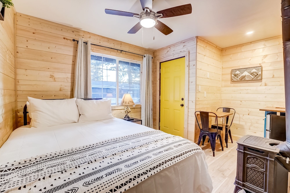Honeymoon Room