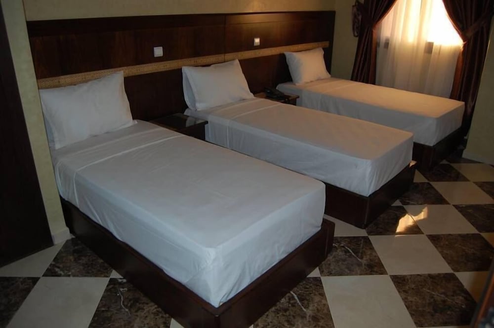 Triple Room - Photo 1
