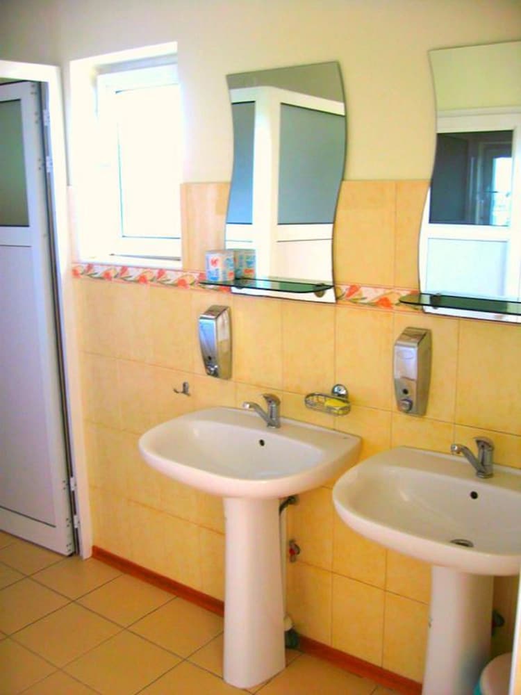 Economy Triple Room, Terrace photo 2