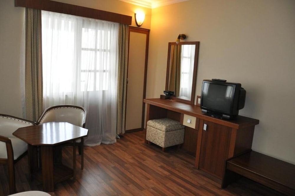Classic Quadruple Room, Balcony, Sea View