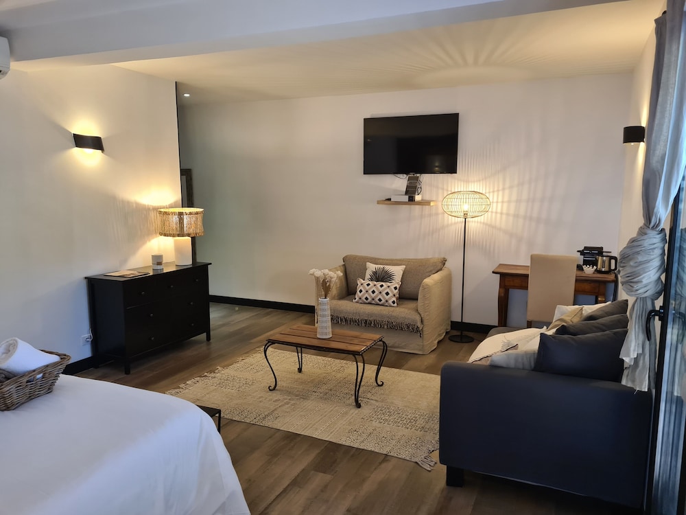 Suite photo 1