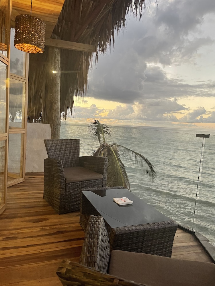 Junior Suite with Sea View - Photo 15