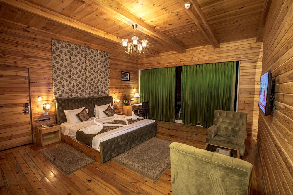 Family Cottage, 2 Bedrooms, Private Pool photo 1