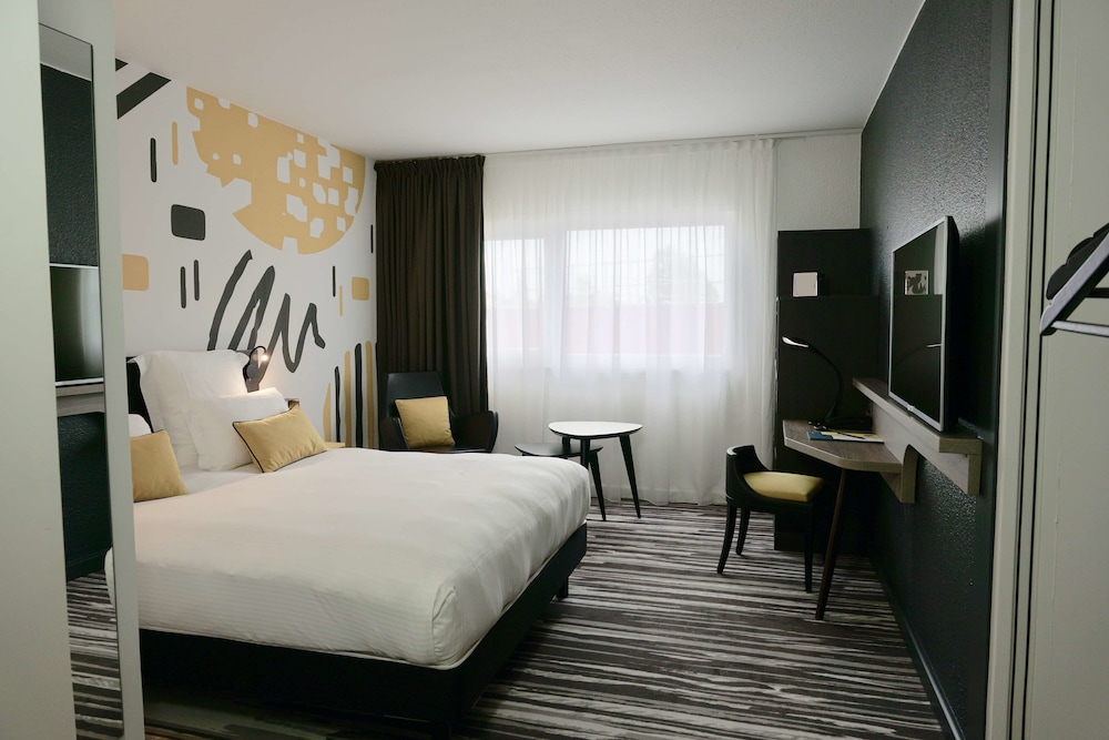 Superior Room, Multiple Beds - Photo 2