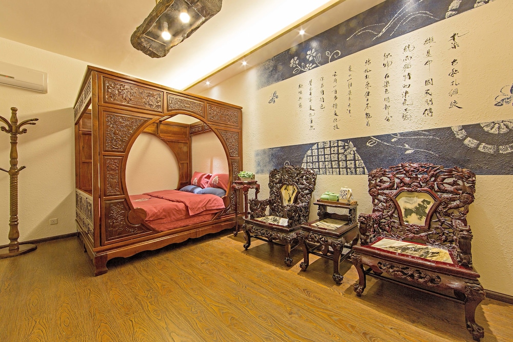 Imperial Room