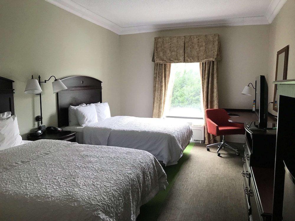 Room, 2 Queen Beds, Accessible, Non Smoking - Photo 1