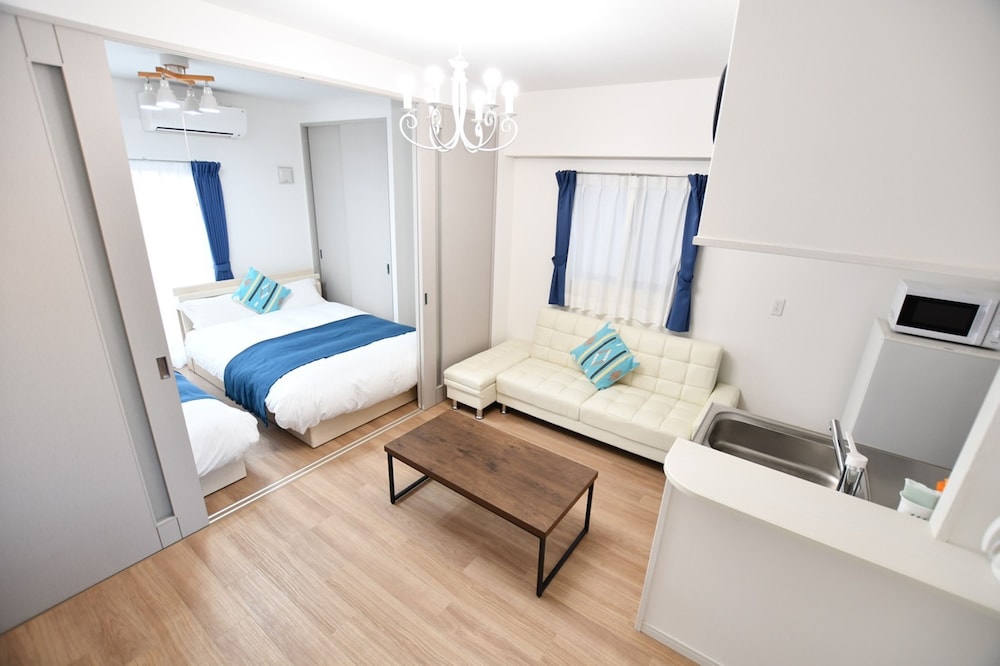 Basic Apartment - Photo 7