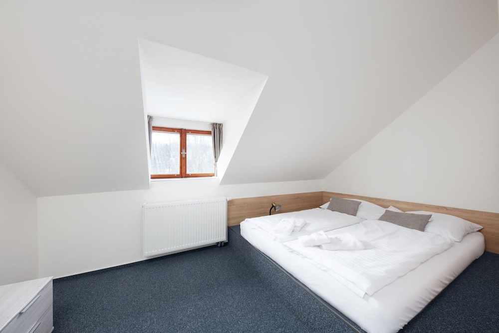 Deluxe Suite photo 2