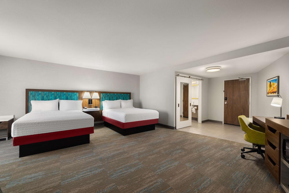 Room, 2 Queen Beds, Accessible, Bathtub (Mobility & Hearing) - Photo 1