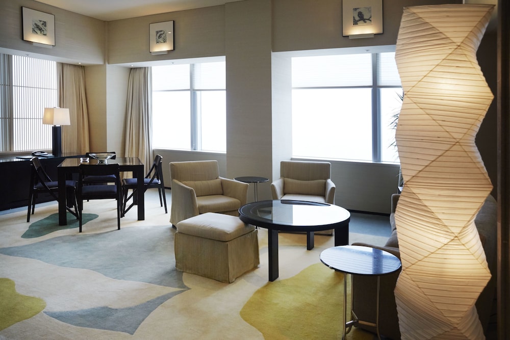 Suite, 1 King Bed (Park) photo 2