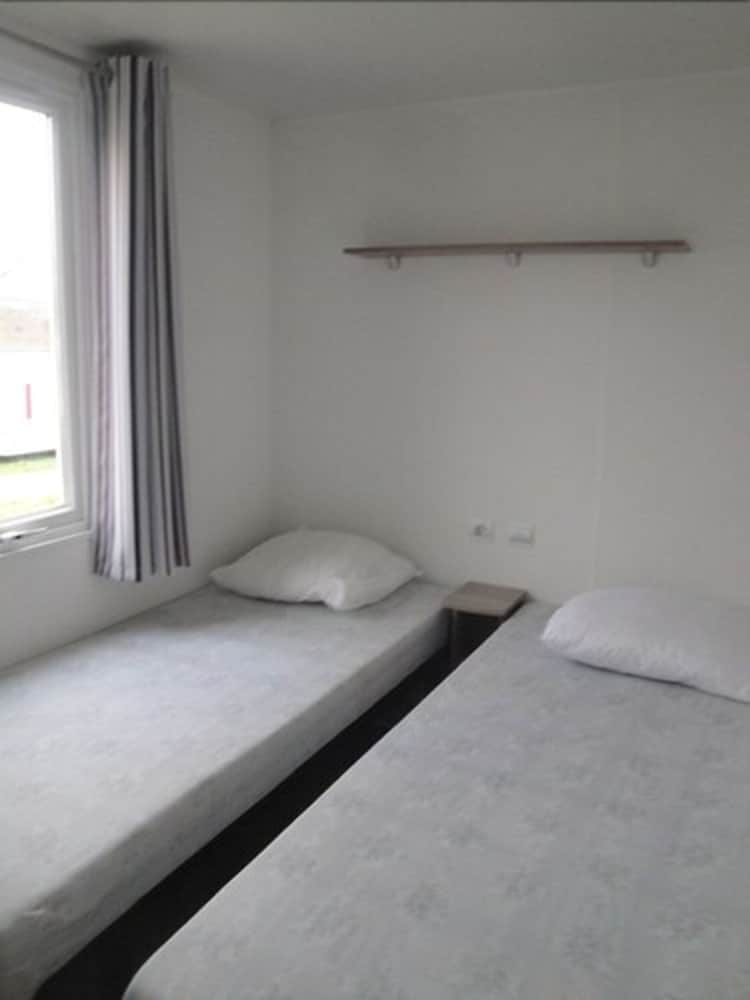 Mobile Home (Supertitania) photo 1