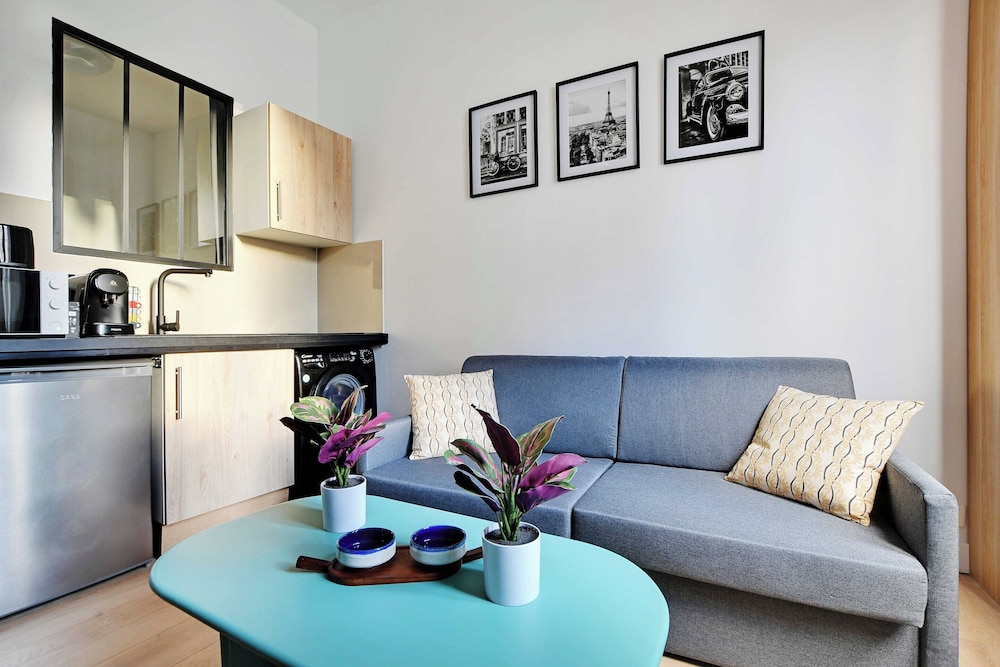 Apartment photo 1
