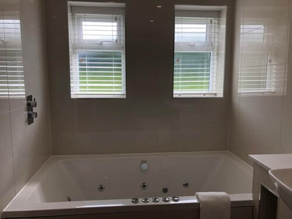 Shaldon Suite - Photo 3