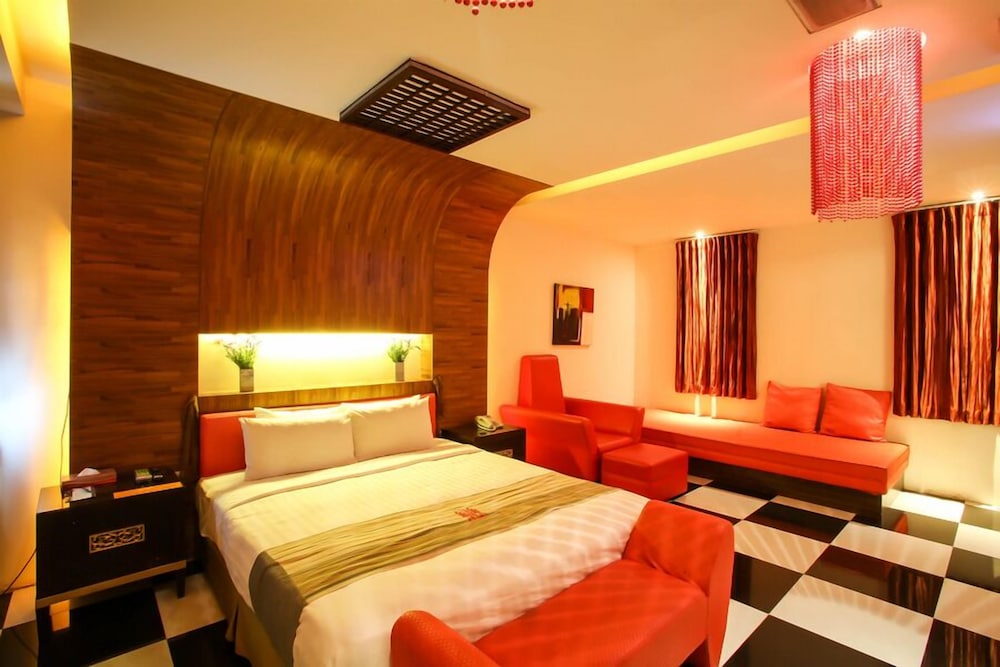 Deluxe Double Room - Photo 1