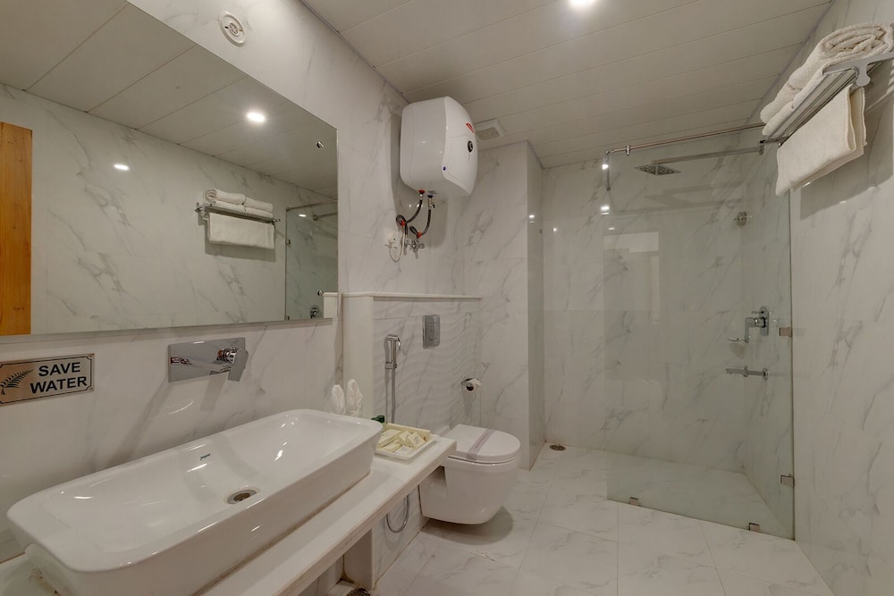 Family Room - Photo 11