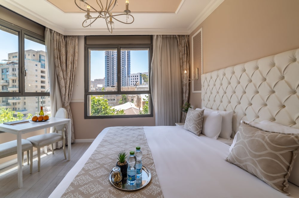 Classic Double or Twin Room