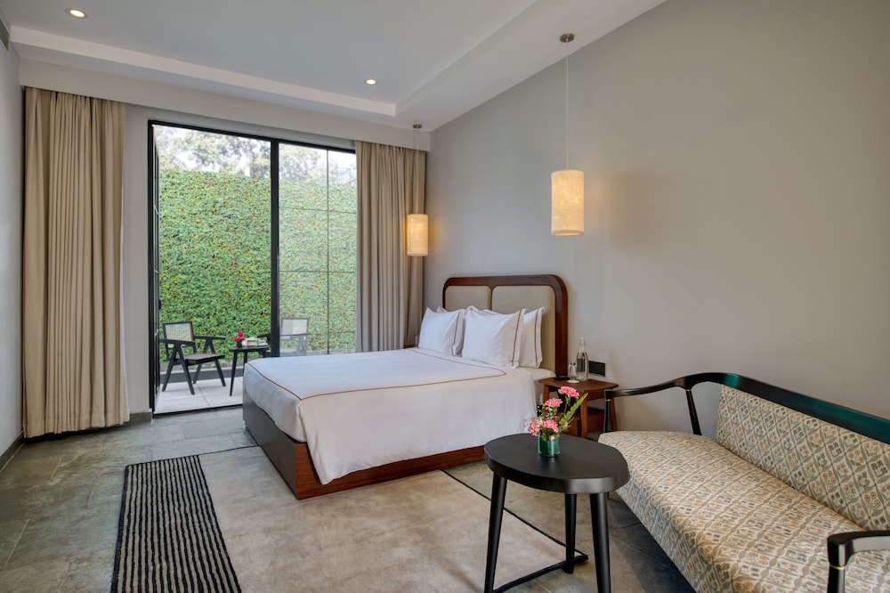 Deluxe Room (Earth)
