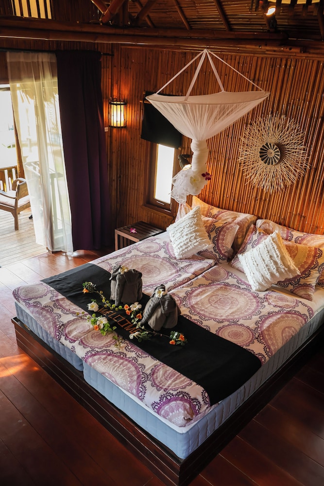 Garden Bungalow