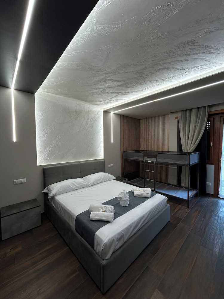 Classic Double Room, Balcony, City View