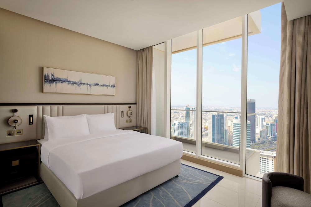 Suite, 2 Bedrooms, Balcony, Corner (Sea View)